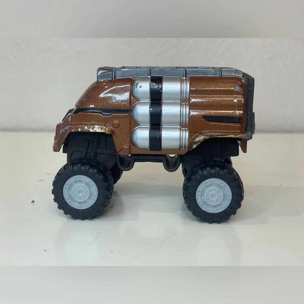 Hot Wheels Star‎ Wars All Terrain Vehicle Car Chewbacca 2017